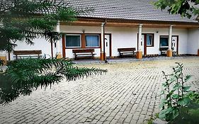 Airport Karoly Central 75